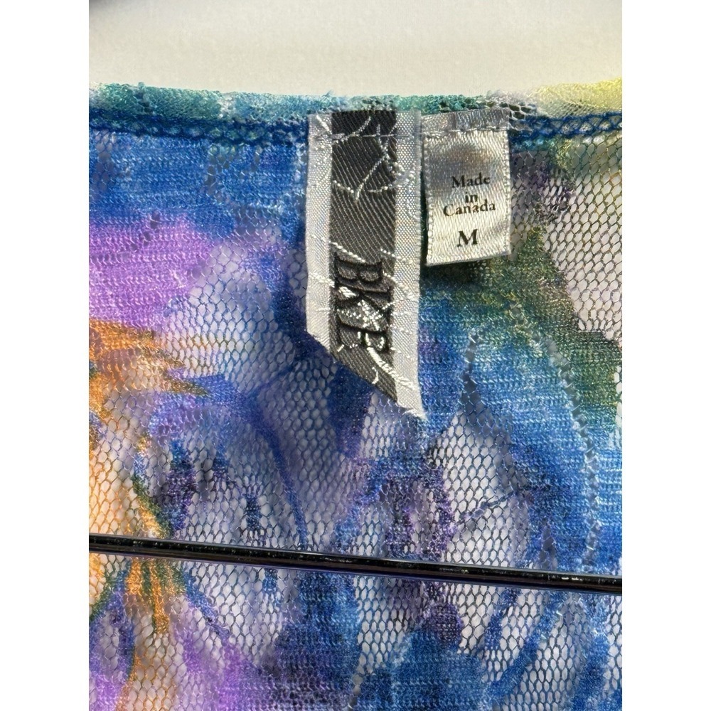BKE Lace Overlay Tie Dye Short Sleeve Top Women M Blue Purple Orange Black - Picture 8 of 8